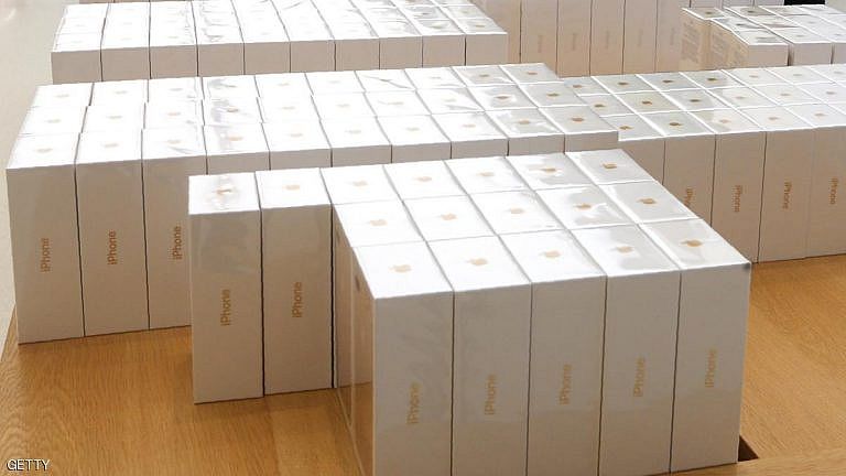 UAE-IT-APPLE-LIFESTYLE