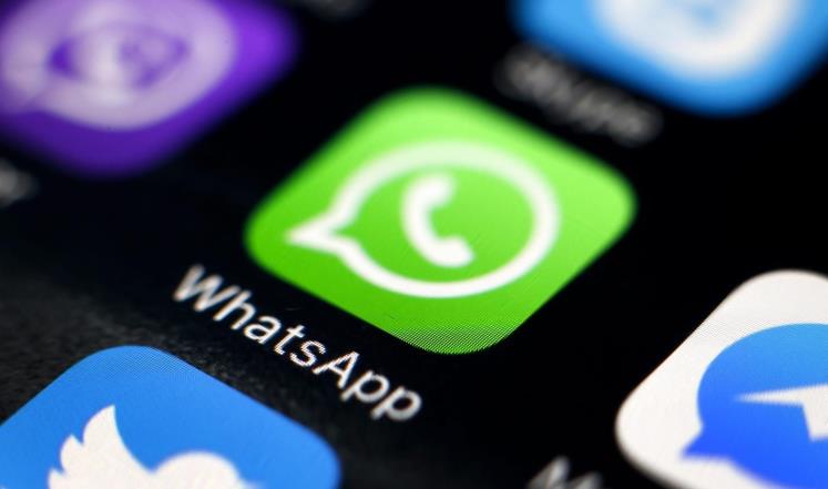 ميزة مرتقبة بـ “واتسآب” ستغنيك عن “ويسترن يونيون”!