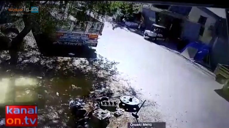 لحظة سقوط الحائط على عامل ما ادى الى وفاته في محافظة قونيا وسط تركيا