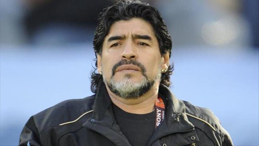 مارادونا مستعد لتدريب الأرجنتيني بدون مقابل