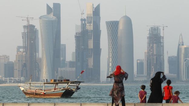 _86766259_qatar_seafront_g