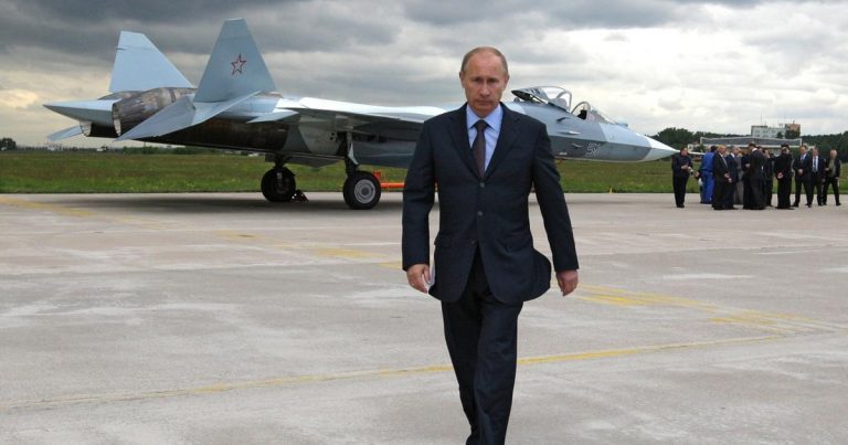 Putin_military_AP12022004925