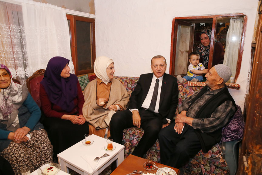 New-folder-2-2Ferdogan-iftar221[1]