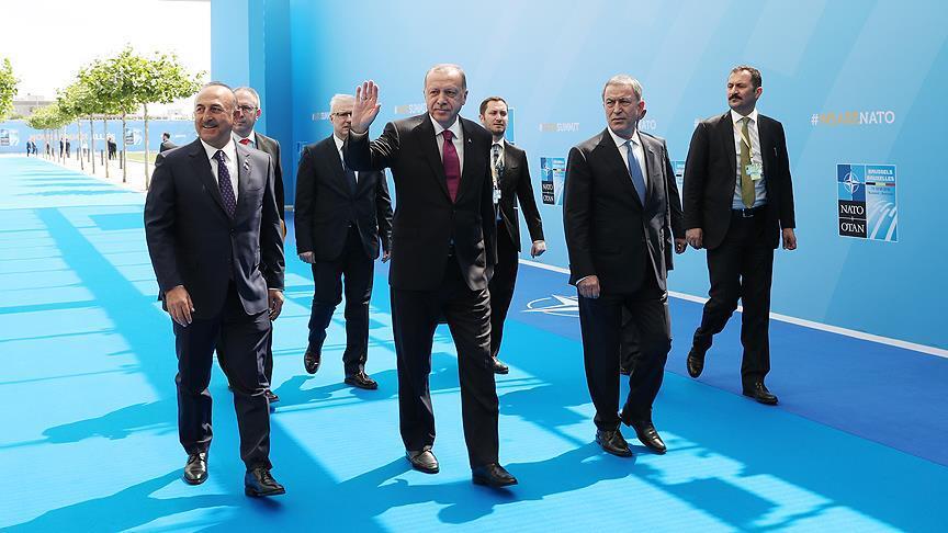 أردوغان يشارك في جلسة "ملف أفغانستان" بقمة الناتو