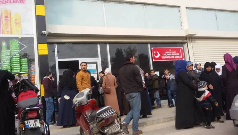 فرصة رائعة من احد المراكز للسوريين والاجانب في تركيا ، قريبا ينتهي التسجيل