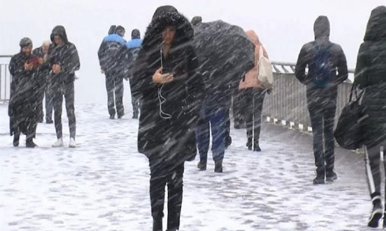 Snow-in-Istanbul