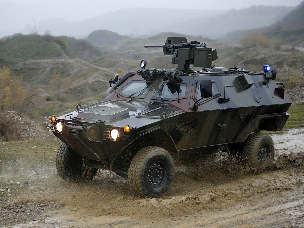 المعارضة السورية تتمكن من صناعة عربة مصفّحة مشابهة لعربة “كوبرا” التركية (صور)