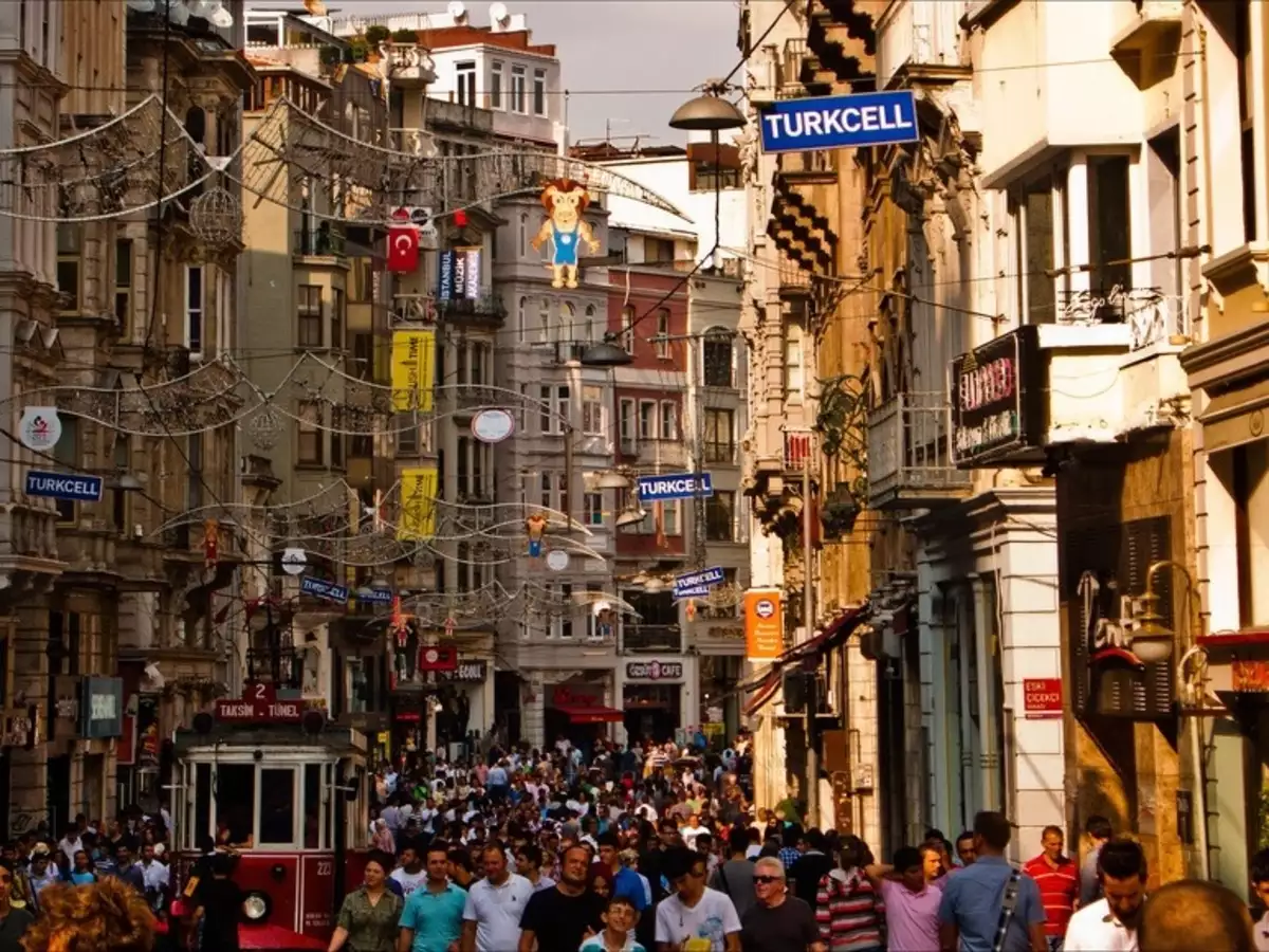 istiklal caddesi