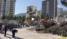 كهرمان مرعش مجددًا في الواجهة… انهيار مبنى يتسبب بكارثة (فيديو)