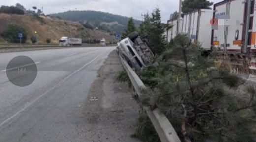 ثلاث نساء ورجل ينجون من حادث مروّع بفضل هذه العادة البسيطة في سامسون (فيديو)