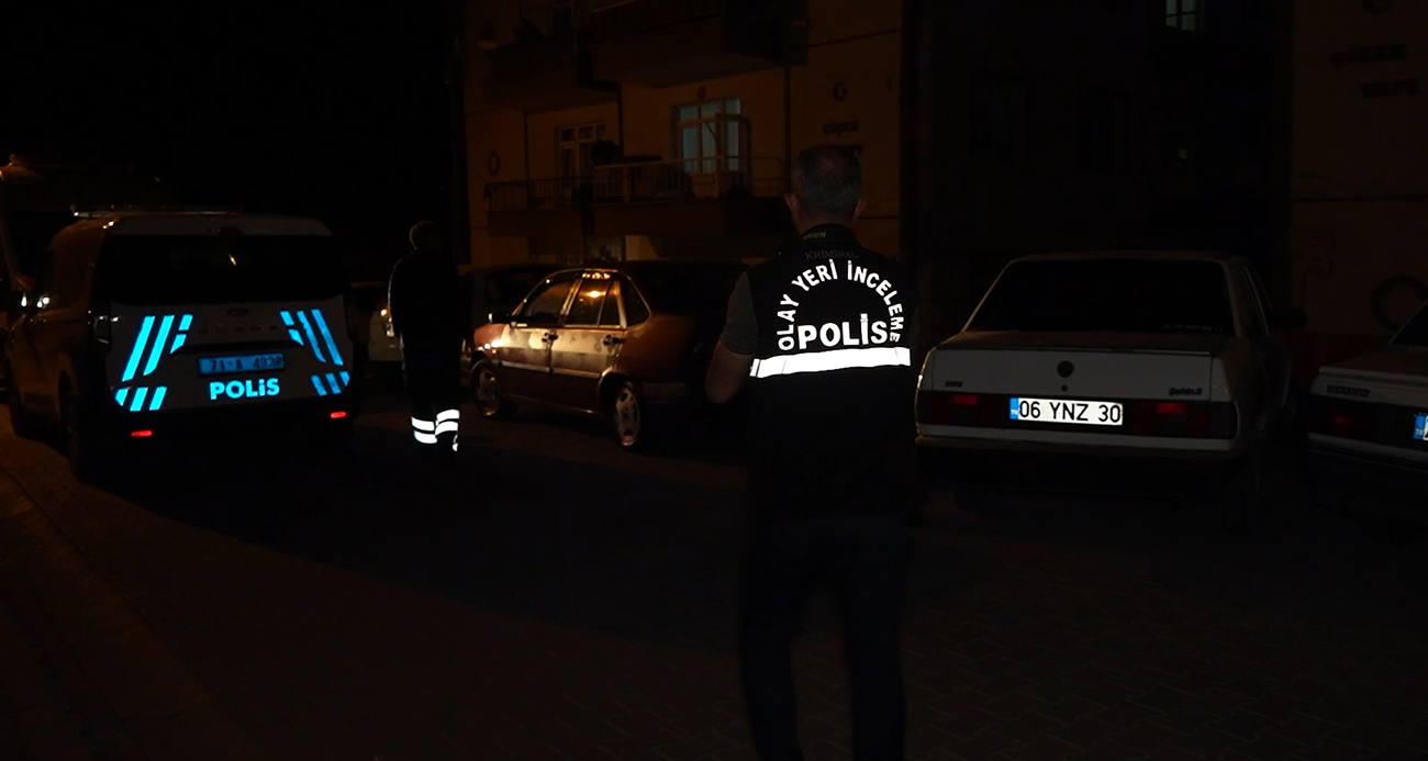 ALKOLLÜ GENCİN ÖFKESİ KANLI BİTTİ: BABASINI DARP EDİP KENDİNİ YARALADI