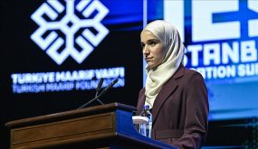 عقيلة الرئيس الشرع: السوريون لن ينسوا وقوف تركيا بجانبهم