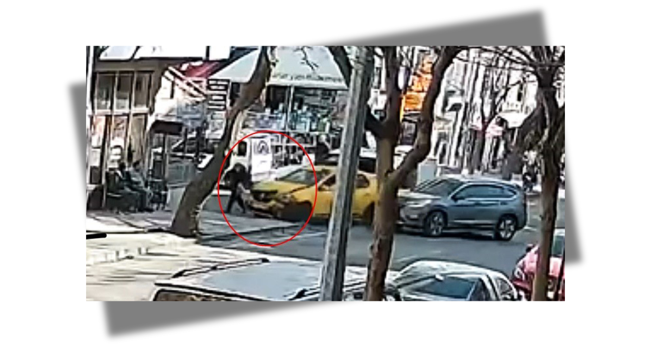 تركيا… مسنّة تنجو من الدهس في اللحظة الأخيرة (فيديو)