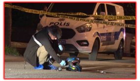 شجار عنيف في أنطاليا يُسفر عن إصابة شاب سوري.. والشرطة تطارد المشتبهين (فيديو)