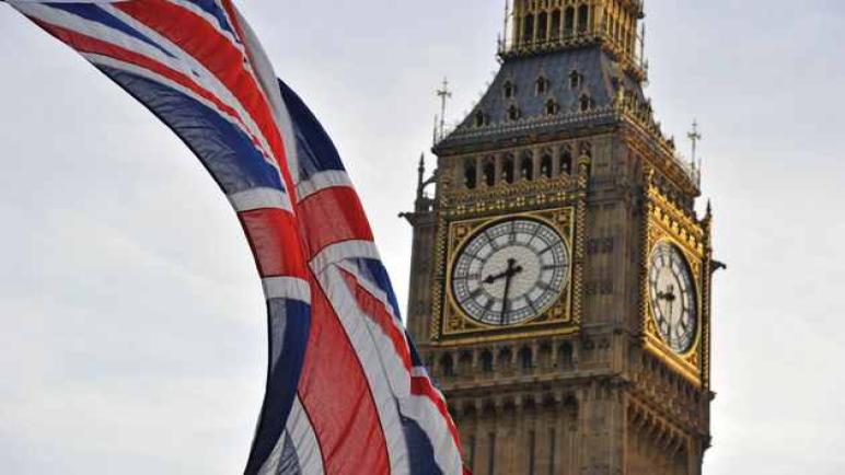 البرلمان البريطاني يرفض مناقشة إرسال مساعدات للسوريين