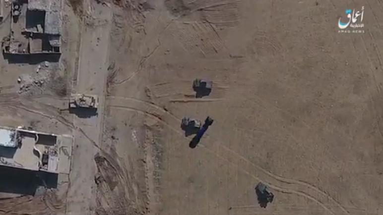 لن تتخيل التقنية الهائلة التي تملكها .. داعش تدمّر عربة همر للقوات العراقية (فيديو)