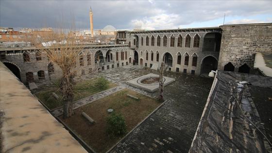 ديار بكر ترمم قصورها العثمانية