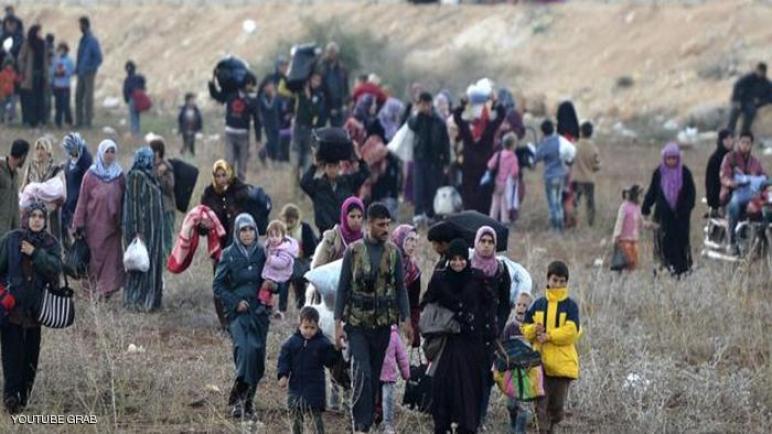 40 ألف سوري يفرون من القتال قرب حماة
