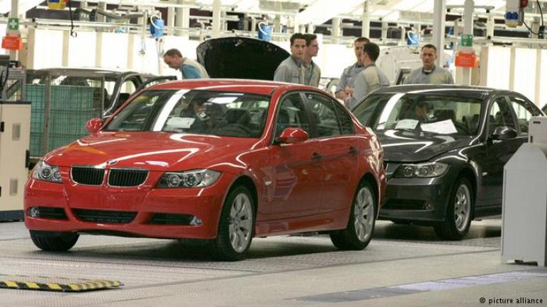 عاملان سكرانان يسببان لشركة سيارات BMW خسارة بمليون يورو!!