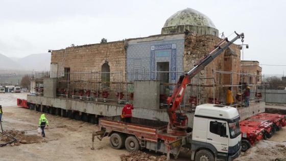 تركيا تنهي نقل مسجد يعود إلى العهد الأيوبي في باطمان