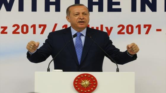 أردوغان في كلمة ألقاها خلال لقائه مع المستثمرين الأجانب بمقر اتحاد الغرف والبورصات التركية في العاصمة أنقرة.