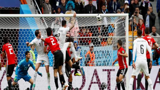 وفاة فنان مصري متأثراً بهزيمة المنتخب المصري أمام أوروغواي