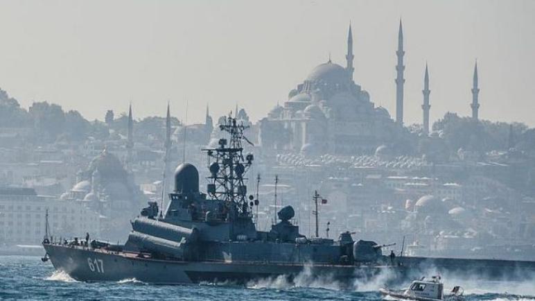اصطدام سفينة حربية روسية بباخرة تجارية قبالة سواحل اسطنبول .. و فقدان 15 جندياً