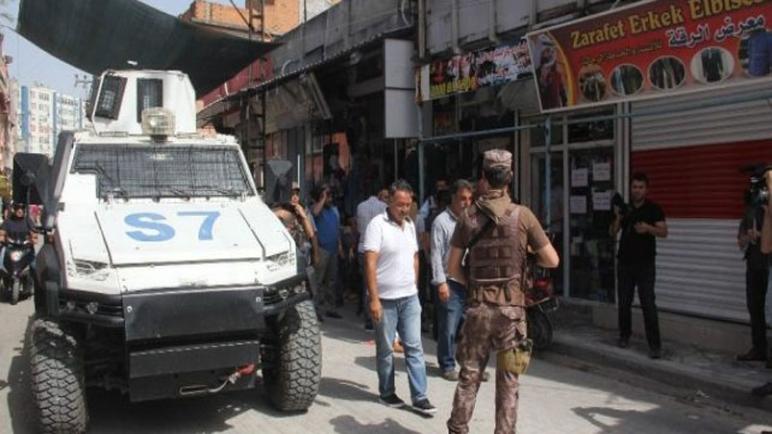 تركيا بالعربي تتابع الحملة الأمنية في أضنة وهذا مصير من تم إعتقالهم مخالفين (فيديو)