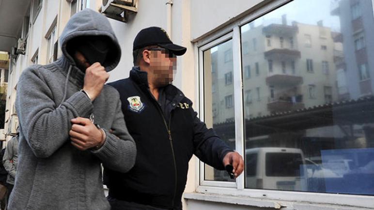 تركيا: السلطات تعتقل مواطن كان يشاهد فلم اباحي داخل حافلة عمومية