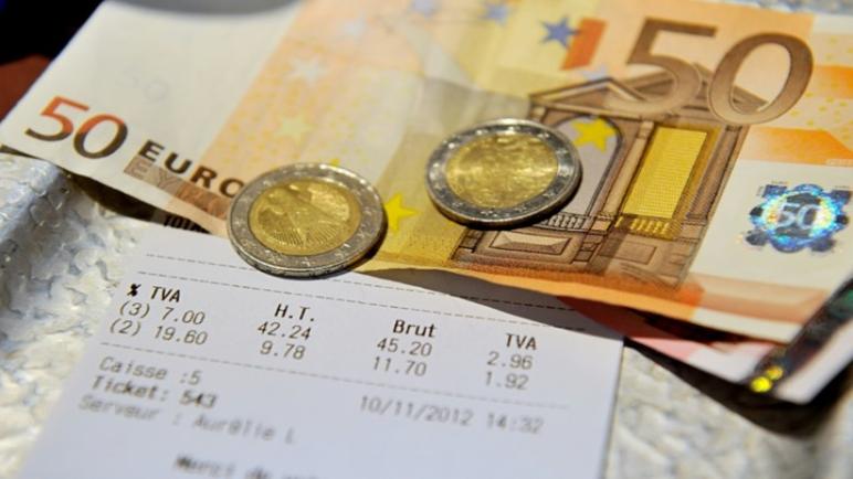 أكثر من 100 زبون يفرون من مطعم قبل دفع الحساب بإسبانيا