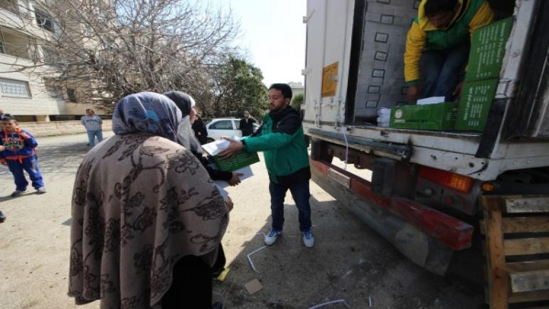 الحملة الوطنية السعودية تواصل توزيع المساعدات الإغاثية على السوريين