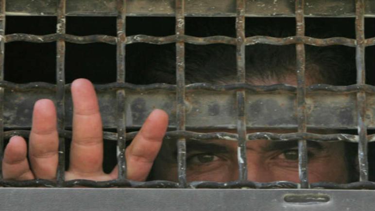 عاجل: التلفزيون السوري: الحكومة مستعدة لتبادل السجناء مع المعارضة