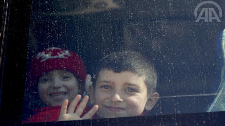 وصول 1354 مدنيا سوريا من مهجري #الوعر إلى #جرابلس