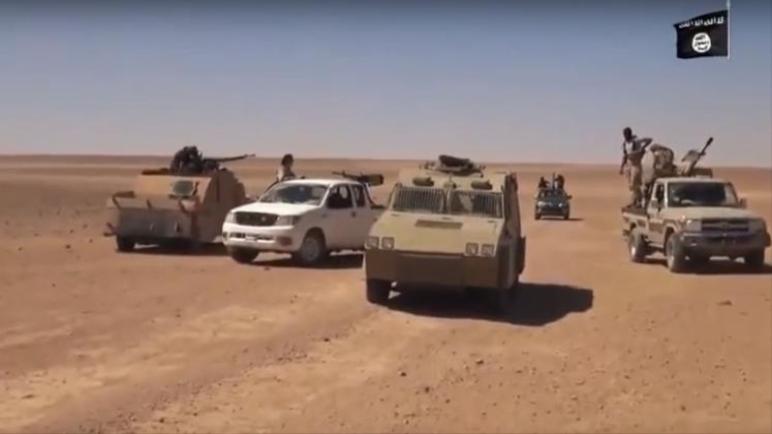 أنباء عن خروج آمن لعناصر داعش من الرقة