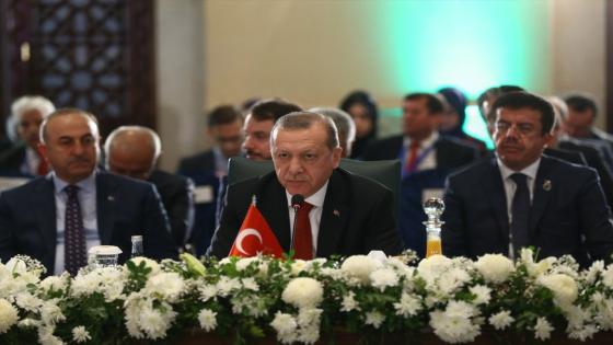 أردوغان في كلمة ألقاها لدى افتتاح أعمال قمة المنظمة التي انطلقت اليوم الأربعاء في العاصمة الباكستانية إسلام أباد