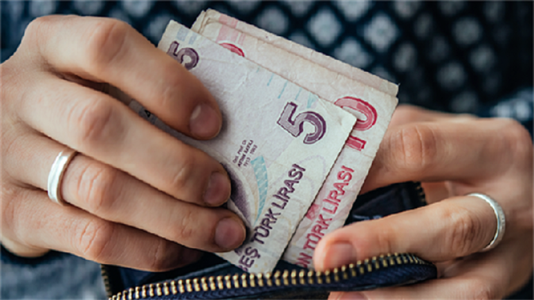 سعر صرف الليرة التركية مقابل العملات الرئيسية اليوم الجمعة 10/03/2017