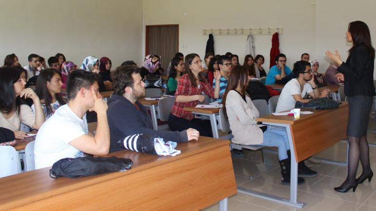 التعليم العالي التركي تكشف عن أكثر الجامعات استقبالاً للطلبة الجامعيين السوريين