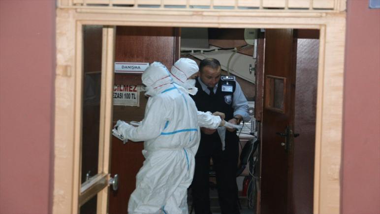 وفد “الصحة العالمية” يحضر تشريح ضحايا هجوم إدلب الكيميائي في تركيا