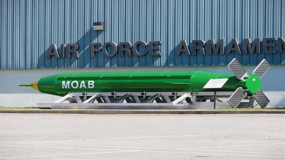 قنبلة MOAB