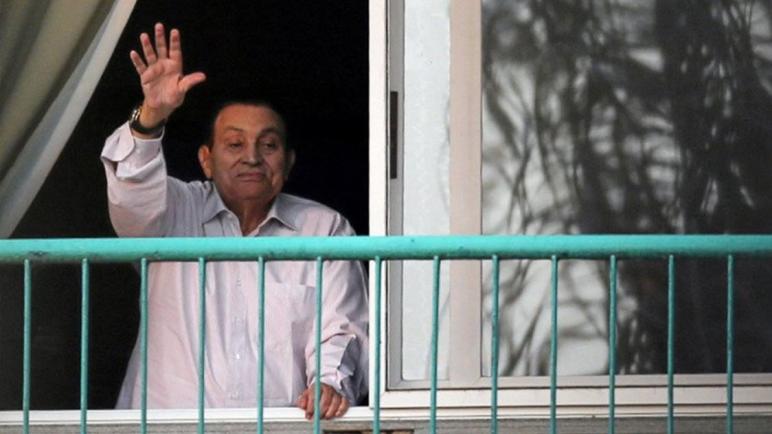#مبارك يخاطب المصريين في ذكرى تنحيه ويفجر مفاجأة بشأن #تيران و #صنافير