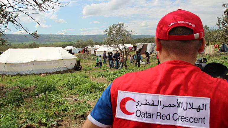الهلال الأحمر يبحث مشاريع إغاثة النازحين السوريين والعراقيين