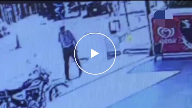 حادث سير مروع في آيدين… سيارة عكس الاتجاه تتسبب بكارثة (فيديو)