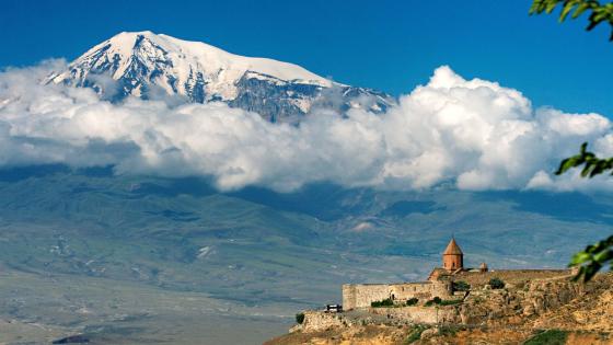 الثلوج على جبال أرارات التركية (Ararat Dağı) 