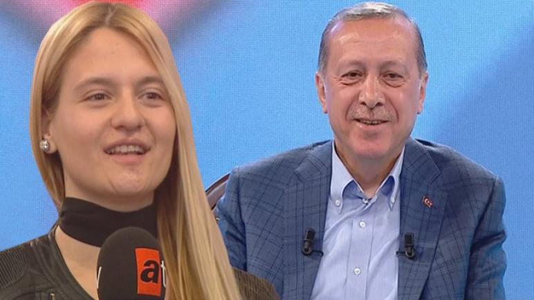 ماذا قالت طالبة تركية لأردوغان حتى أضحكته !!