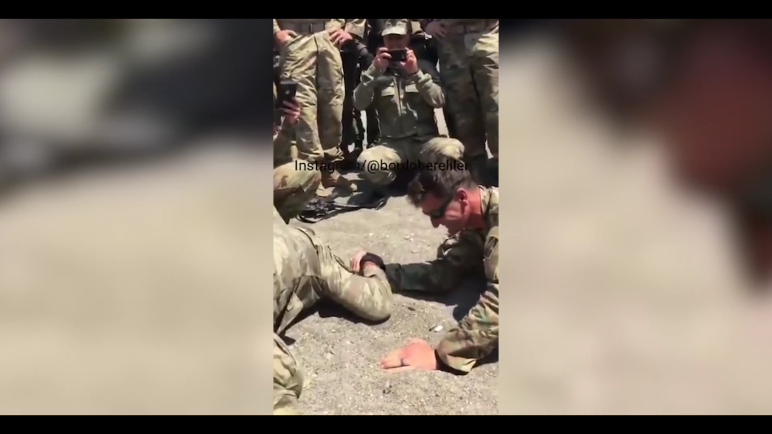 لقطة واحدة لجندي تركي تكسر عنجهة الجنود الأمريكان (فيديو احتل المرتبة الأولى في تركيا)