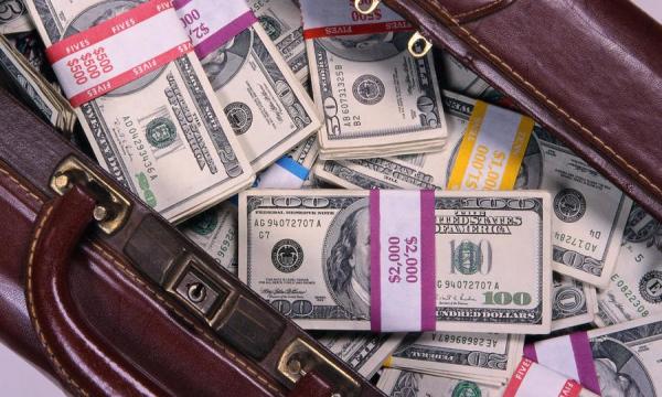 10 وظائف رواتبها تتجاوز 100 ألف دولار سنوياً
