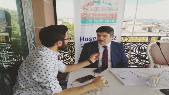 مستشار أردوغان : لن نسمح للأسد بشنّ هجوم على إدلب.. وهذا ما قاله عن ترحيل السوريين