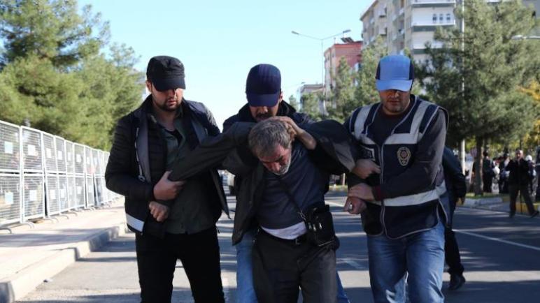 السلطات التركية تشن حملة اعتقالات في إسطنبول وأضنة
