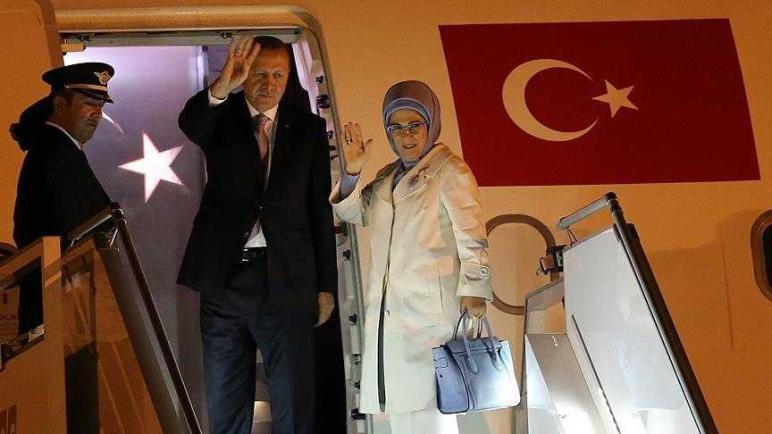 أردوغان يعود إلى تركيا بعد جولة إفريقية
