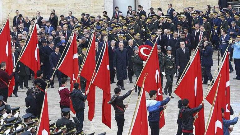 أردوغان ورئيس وزراءه يشاركان في احتفالات الذكرى 93 لتأسيس الجمهورية التركية
